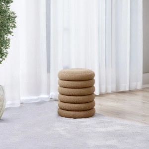 Beiger Svita Blossom XS Hocker mit Stauraum und Boucle-Polster als Sitzhocker oder Ottomane.