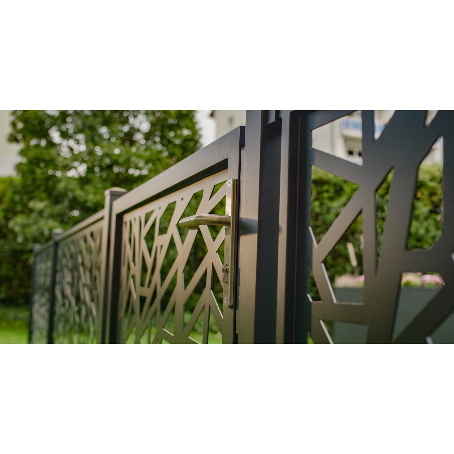 Dekorativer Aluminiumzaun Amsterdam in Anthrazit, 200x100 cm, mit modernem Design.