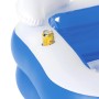 Detailaufnahme Family Pool Fun mit Getränkehalter, Kopfstütze und blau-weißen Elementen.