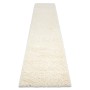 Langer, cremefarbener RugsX Soffi Shaggy Teppich Läufer 80x200cm aus weichem Polypropylen Hochflor.