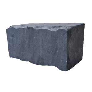 Diephaus Mauerstein Menhire Basalt, 40x20x20 cm. Mauerstein in dunklem Anthrazit mit rustikaler Bruchsteinoptik.