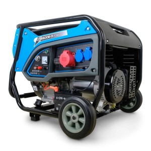 DeTec. Benzin Stromerzeuger 6,5kW mit Elektrostart, 400V Starkstrom und 230V Anschlüssen.