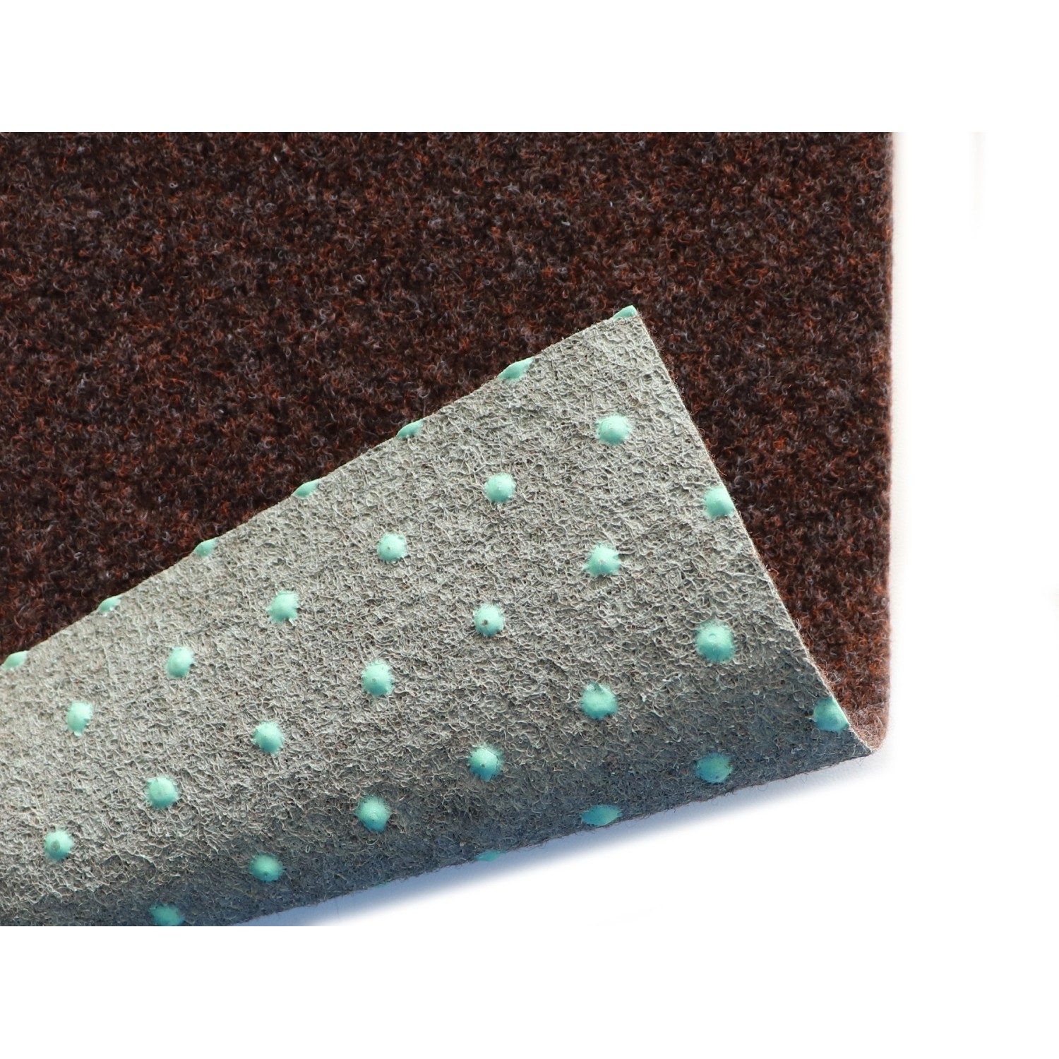 Nahaufnahme: Primaflor Rasenteppich Comfort, braun, mit Noppen für Drainage.