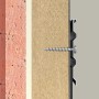 Fischer Dämmstoffschraube FID-Z zur Befestigung von Dämmplatten an einer Fassade.