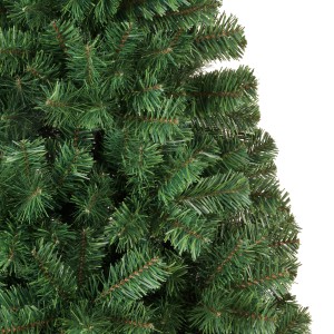 Detailaufnahme der grünen Kunsttanne Fundy, 150 cm hoch, mit vielen Zweigen.