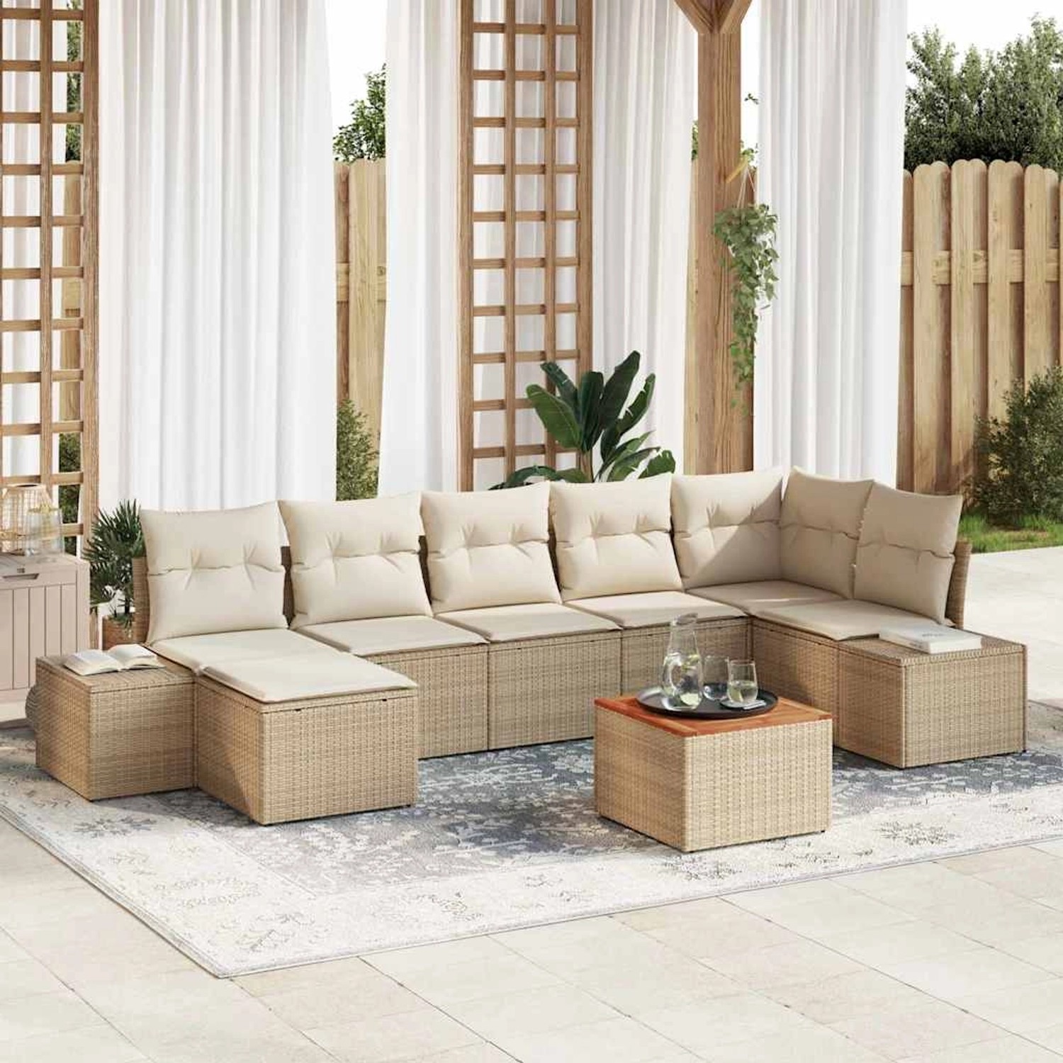 Beiges 8-teiliges vidaXL Garten-Sofa-Set aus Poly Rattan mit Kissen.