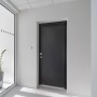 Anthrazitfarbene Splendoor Wohnungseingangstür BARI ACOUSTIC RC2 Links im Flur.