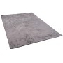 Grauer Pergamon Luxus Fellteppich (140x180cm) mit weicher Oberfläche.