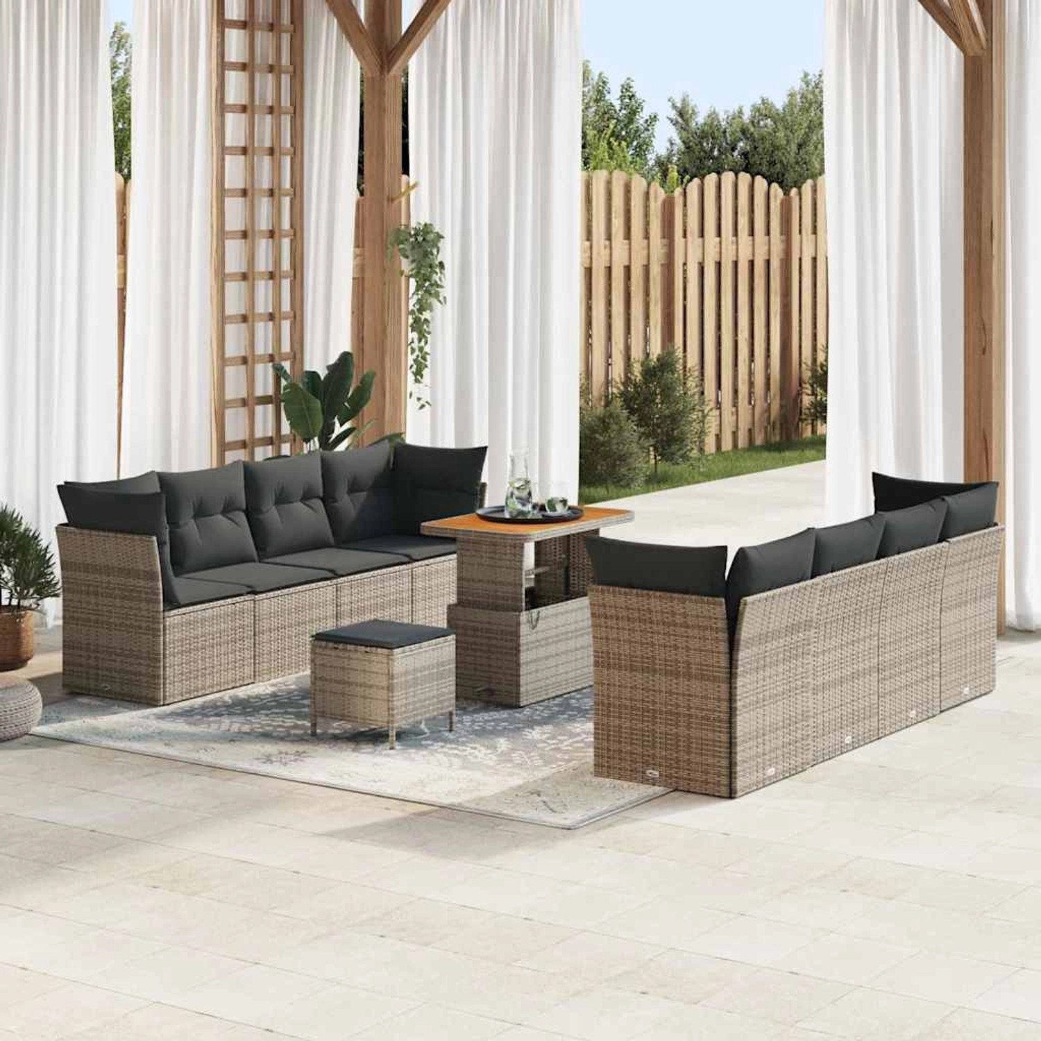 Graues 11-tlg. vidaXL Garten-Sofa-Set aus Poly Rattan mit Tisch und Hockern für Terrasse oder Garten.