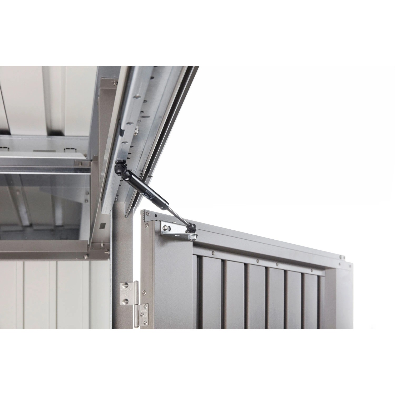 Gasdruckfeder am Biohort Metall-Gerätehaus HighLine H6. Die dunkelgraue Doppeltür aus Metall öffnet sich sanft.
