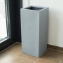 Grauer, hoher Elegant Einrichten Pflanzkübel Säule aus Fiberglas, 30x30x90 cm.