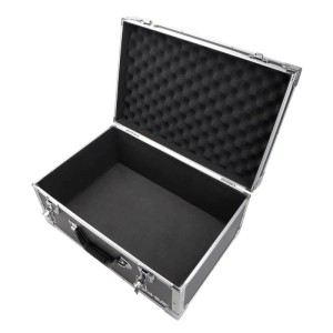 Offener schwarzer HMF Transportkoffer mit Aluminiumrahmen, Noppenschaum im Deckel und leerem Innenraum für Aufbewahrung.