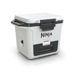 Ninja Kühlbox FrostVault, Wolkenweiß, 28L. Ideal für Camping & Outdoor. Hält Eis bis zu 6 Tage.