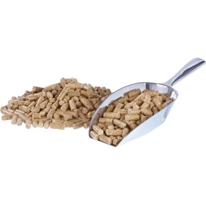 Elles Kaninchenfutter, Zwergkaninchen Pressfutter lose mit Schaufel.