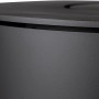 Detailaufnahme: Schwarzer Aduro 22 Kaminofen aus Stahl mit Automatik. Fokus auf Material und Form.