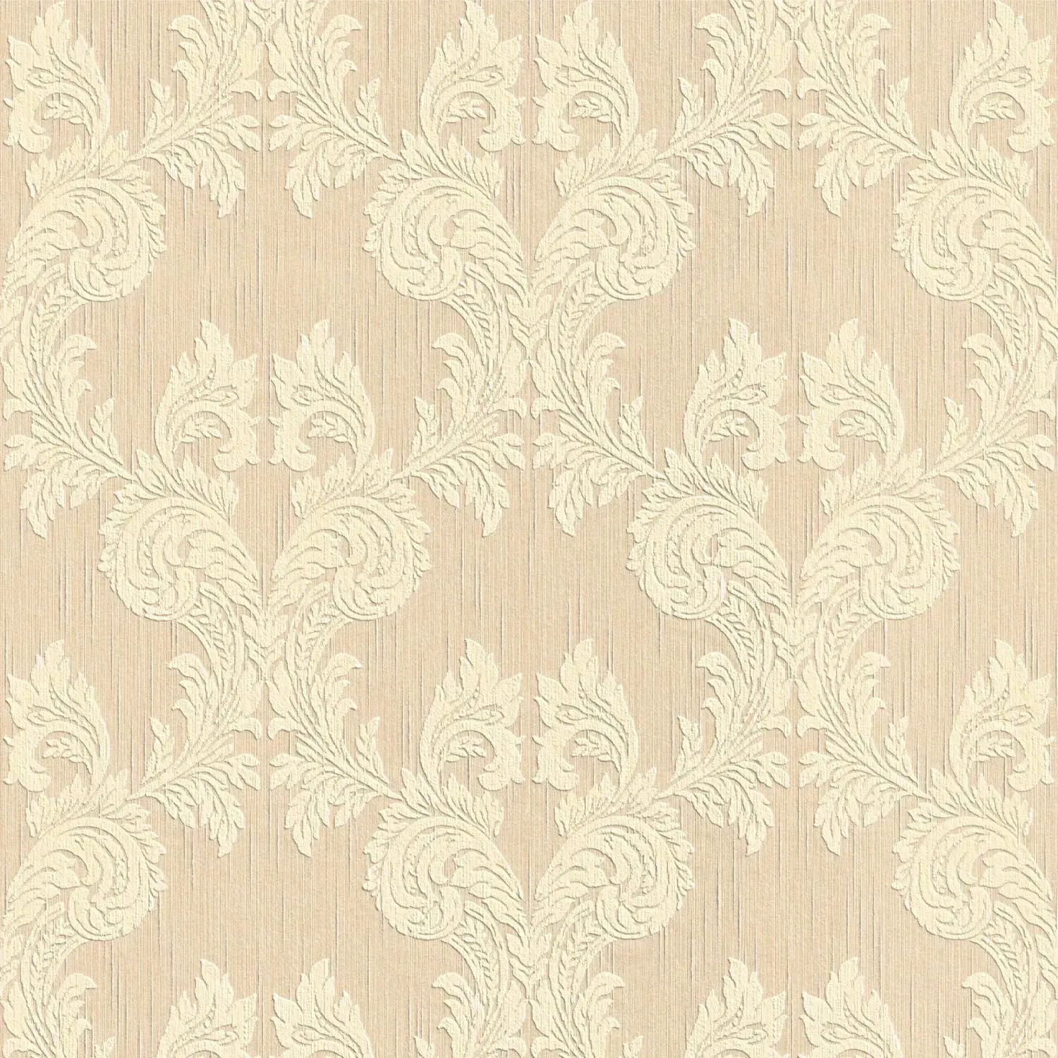 Beige-gelbe Barock Tapete mit Textiloptik. Dekorative Vliestapete für Wohnräume.