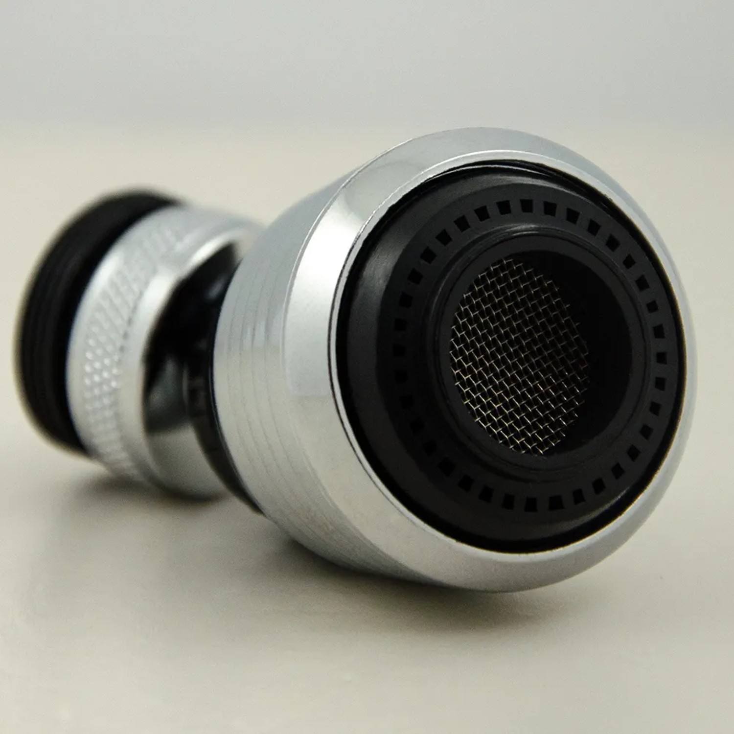 eyepower Wasserhahn-Aufsatz 360° schwenkbar mit Perlator, Chrom/Schwarz