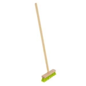 Galaflor Kinderbesen mit Holzstiel, Buchenholzkorpus und grünen Borsten für Kinder ab 3 Jahren.