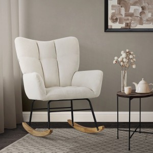 Beiger ML-Design Schaukelsessel mit Frottee-Bezug und Holzfüßen. Gemütlicher Loungesessel.