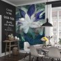 Erismann Fototapete Wild Bloom blau im Esszimmer. Blumen Tapete mit Blüten in Szene gesetzt.