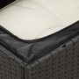 Detailaufnahme: Schwarze vidaXL Garten-Sofagarnitur aus Rattan mit wasserfestem Beutel und cremefarbenem Kissen.