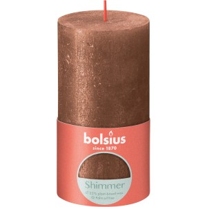 Bolsius Rustik-Kerze Shimmer in Kupfer, 130/68 mm. Stumpenkerze mit Metallic-Effekt.