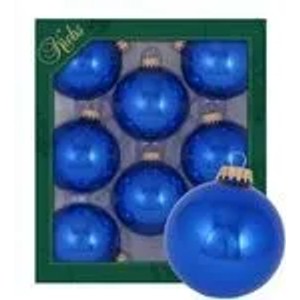 Set aus 8 blauen, glänzenden Christbaumkugeln aus Glas, Ø 7 cm, mit goldfarbenen Aufhängern.