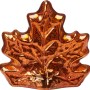Orange-braunes Glasblatt mit LED-Beleuchtung im Ahornblatt-Design. Dekorative Figur für stimmungsvolle Akzente.