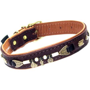 Braunes Heim Hundehalsband Buffalo, 25mm breit, mit Ziernieten und Anhängern.