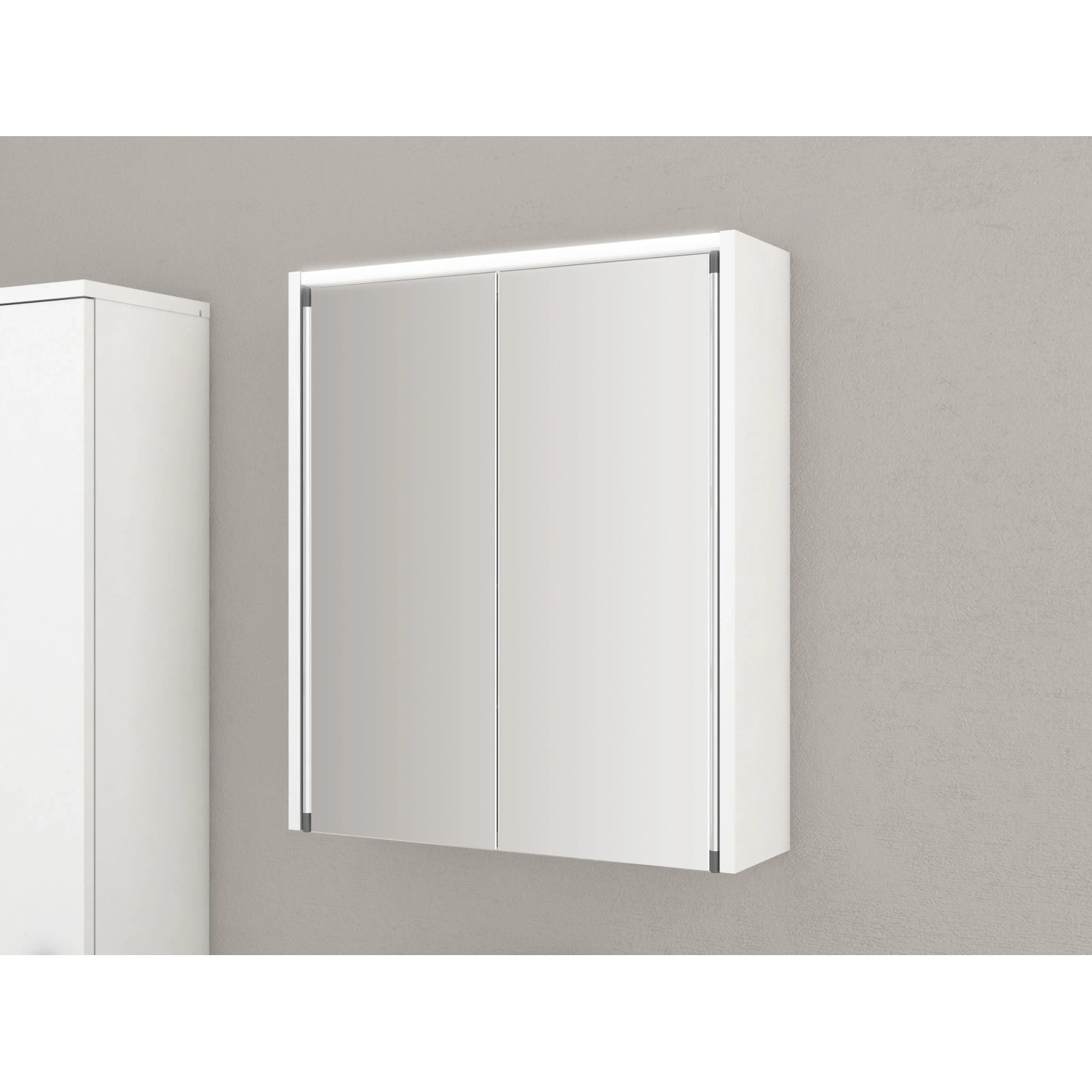 Weißer Sieper Spiegelschrank Nelma (54x63cm) mit LED-Beleuchtung und zwei Spiegeltüren.