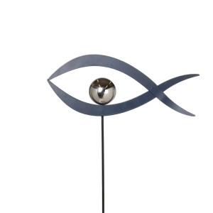 Dunkelblauer Gartenstecker Fisch mit Edelstahlkugel als Gartendeko.