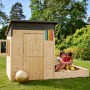 Soulet Kinderspielhaus Palm Springs mit Sandkasten und zwei spielenden Kindern im Garten.