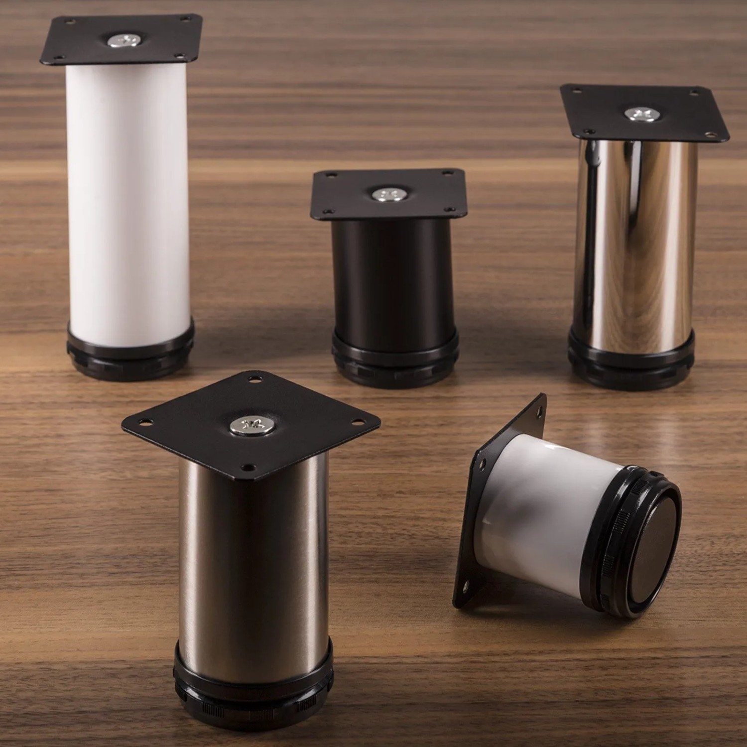 SOTECH 4er Set Möbelfüße JIMMY, Ø50 mm, 150 mm hoch, in Schwarz, Weiß und Edelstahloptik.