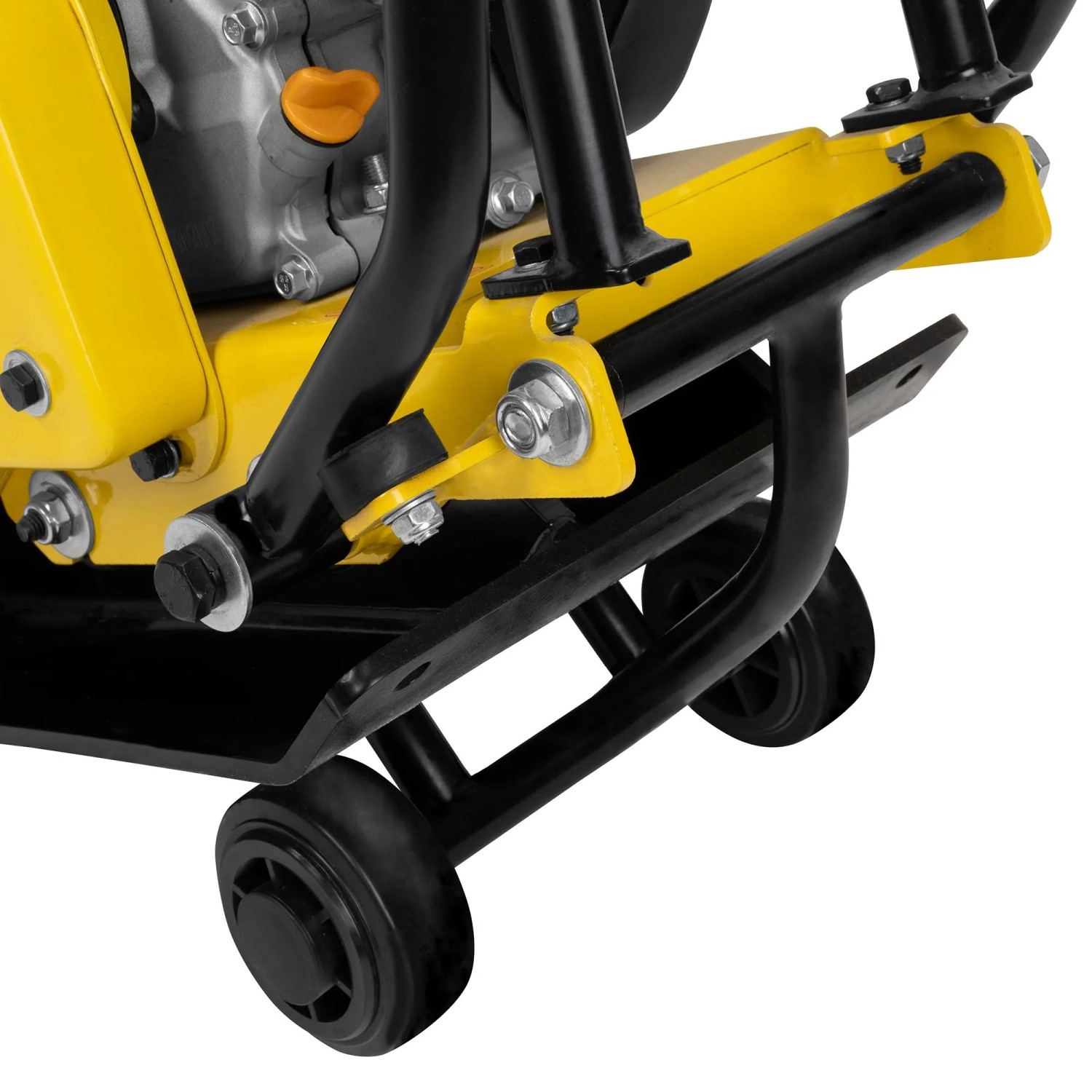 Detailaufnahme der Güde Rüttelplatte GRP 50E mit Fahrwerk. Baumaschine für Verdichtungsarbeiten.