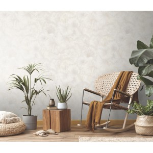 Guido Maria Kretschmer Vliestapete Shine in Creme mit floralem Muster an der Wand.