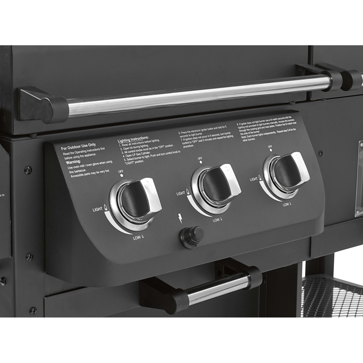 Detailaufnahme des Jamestown Kombigrill Drake Bedienfelds mit Drehknöpfen.