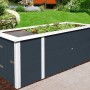 Weka Hochbeet mit Schrank in Anthrazit und weißem Rand, bepflanzt im Garten.