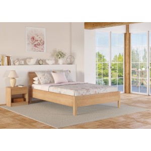 Metallfreies Doppelbett aus Buchenholz 140x200 mit Rollrost im Schlafzimmer.