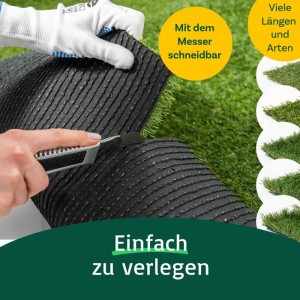 Zuschneiden des Karat Kunstrasen Cambridge mit Messer. Wetterfest, UV-beständig und einfach zu verlegen.
