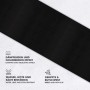 Fein gerippte, schwarze KARAT Gummimatte als rutschfester PVC-Bodenbelag.