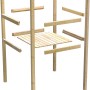 Karibu Spielturm Lotti im Aufbau: Holzkonstruktion mit Plattform, Pfosten und Querbalken.