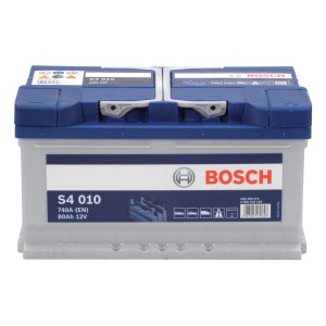 Bosch S4 Autobatterie KSN S4 010, 80 Ah, für PKW. Zuverlässige Starterbatterie mit hoher Leistung.