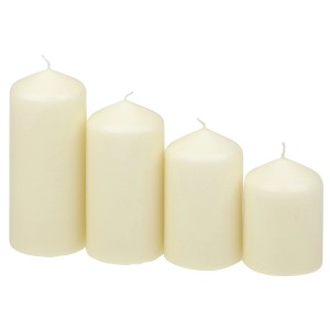 4 Steinhart Stumpenkerzen im 4er-Pack, Farbe Champagner, unterschiedliche Höhen.