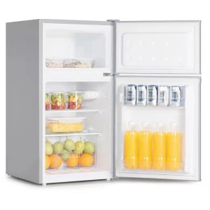 Geöffneter PKM Kühl-Gefrierkombination GK88 EIX Inox, gefüllt mit Lebensmitteln.