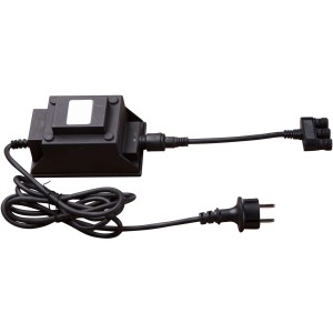 Schwarzer Heissner Teichtrafo Smart Light 105 Watt mit Kabel und Stecker für Teichbeleuchtung.