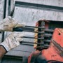 Gebol Driver Handschuhe Gr. 9 im Einsatz: Robuste Arbeitshandschuhe aus Leder.