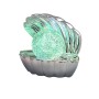 Chromfarbene LED-Tischleuchte in Muschelform mit glitzernder LED-Kugel. Ideal als Deko-Leuchte.