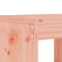 Detailansicht: Gartenhocker aus Douglasienholz, Teil eines 2er Sets. Robust und ideal für Terrasse & Balkon.
