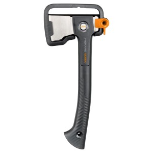 Fiskars Universalaxt U14 Ultra, orange-schwarz, mit Klingenschutz. Ideal für Garten- und Forstarbeiten.