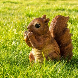 VERDOBA Wetterfeste Wald Gartenfigur Eichhörnchen